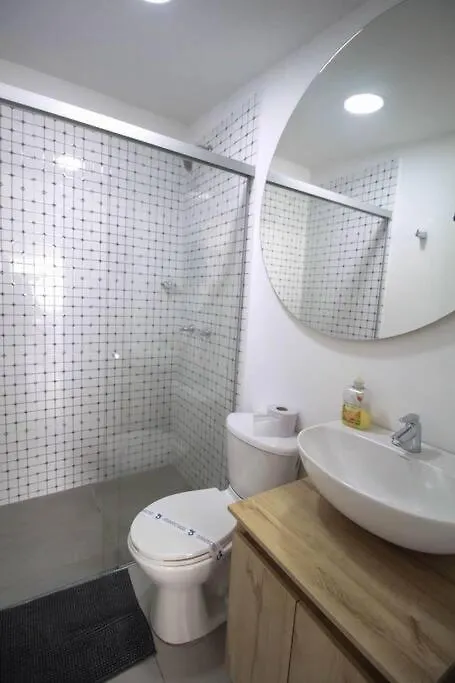 Provenza Poblado Apartamento Para 4 Personas M302 By Roots Rentals Medellin
