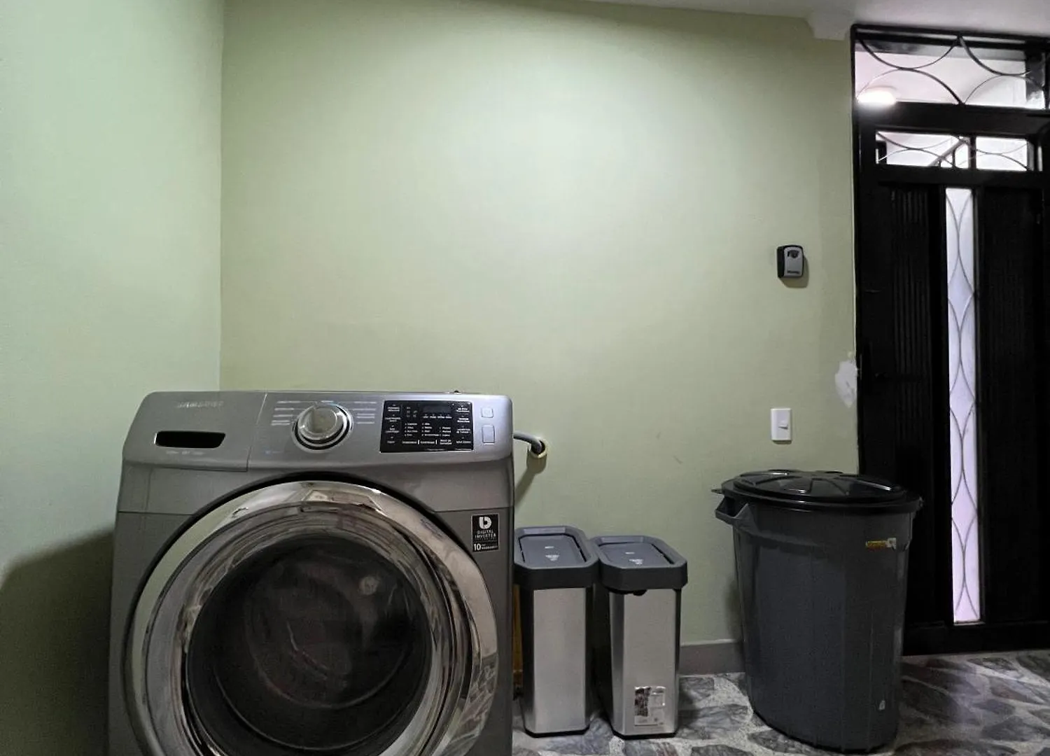 Provenza Poblado Apartamento Para 4 Personas M302 By Roots Rentals Medellin Colombia